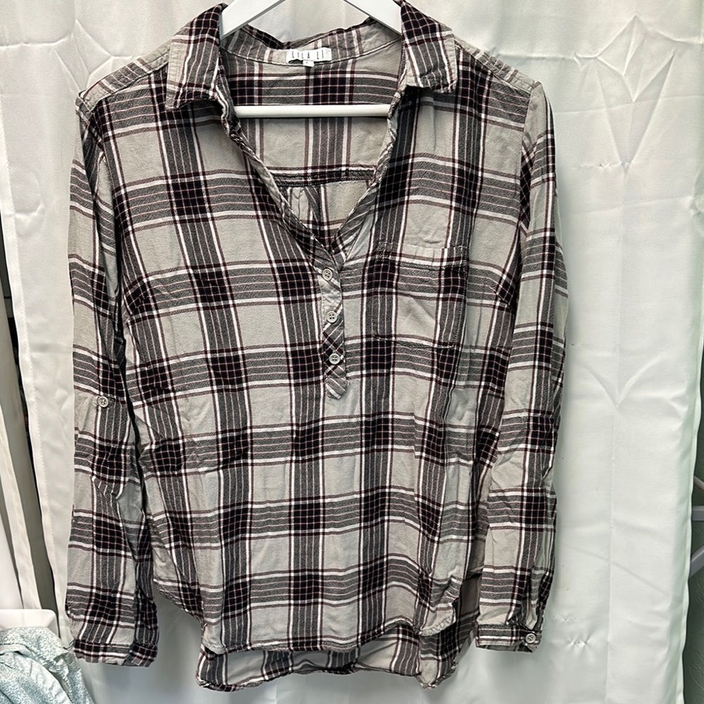 Lila Li Black,White and burgundy Plaid Button-Down Shirt